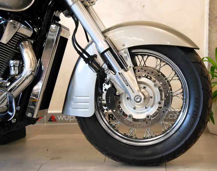 Honda VTX 1800 (2003) hezký stav - fotka 5 z 20