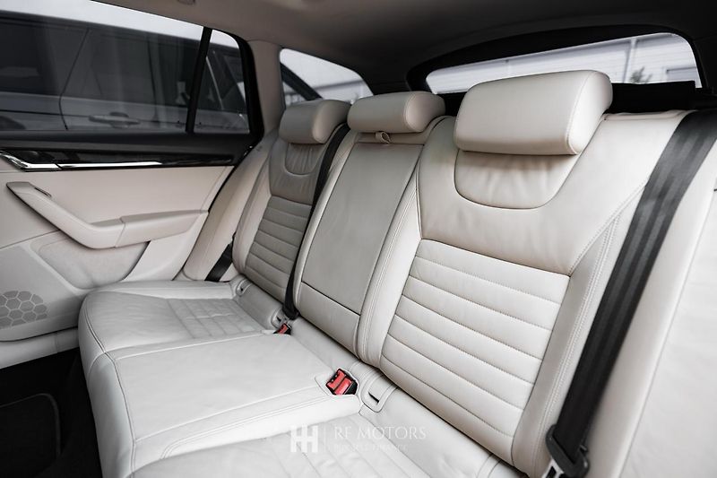 Škoda Octavia (2014) 1.6 TDI Elegance/Style - fotka 24 z 35