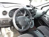 Peugeot Partner Tepee 1,6HDi MULTISPACE(2xšoupačky) - náhled 20