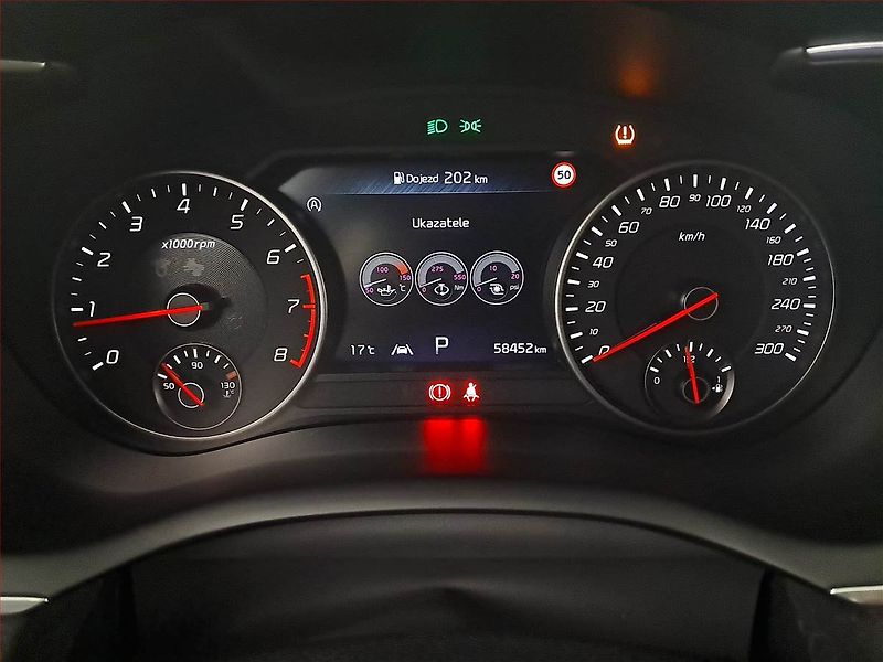 Kia Stinger (2022) 3.3 T-GDI - fotka 11 z 19