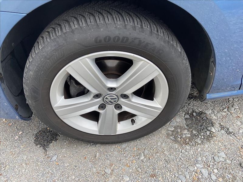 Volkswagen Golf 1,4 TSi REZERVACE  Serviska,Pa - fotka 38 z 50