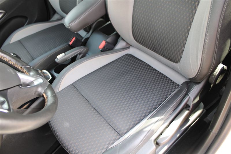 Opel Crossland 1,2 T  NOVÉ V ČR,1.MAJITEL - fotka 27 z 39