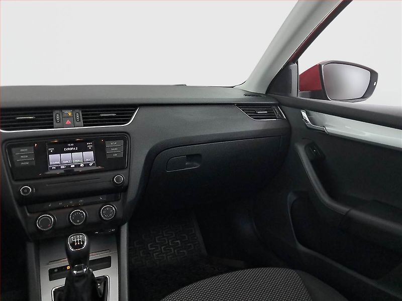 Škoda Octavia (2015) Ambition Plus 1.4 TSI CNG - fotka 8 z 16