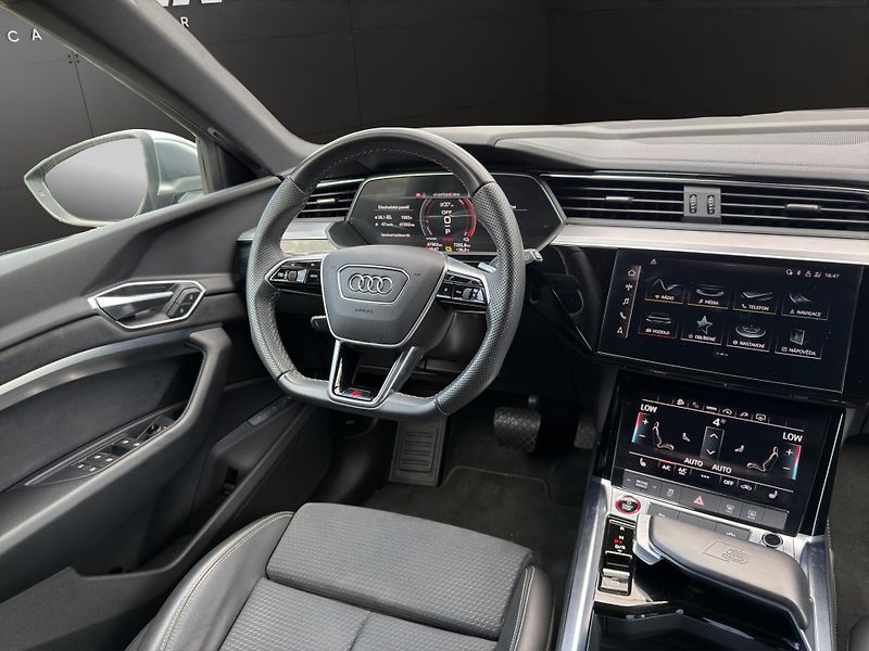 Audi e-tron (2022) ETRON-S 370KW 21 ALU - fotka 15 z 27