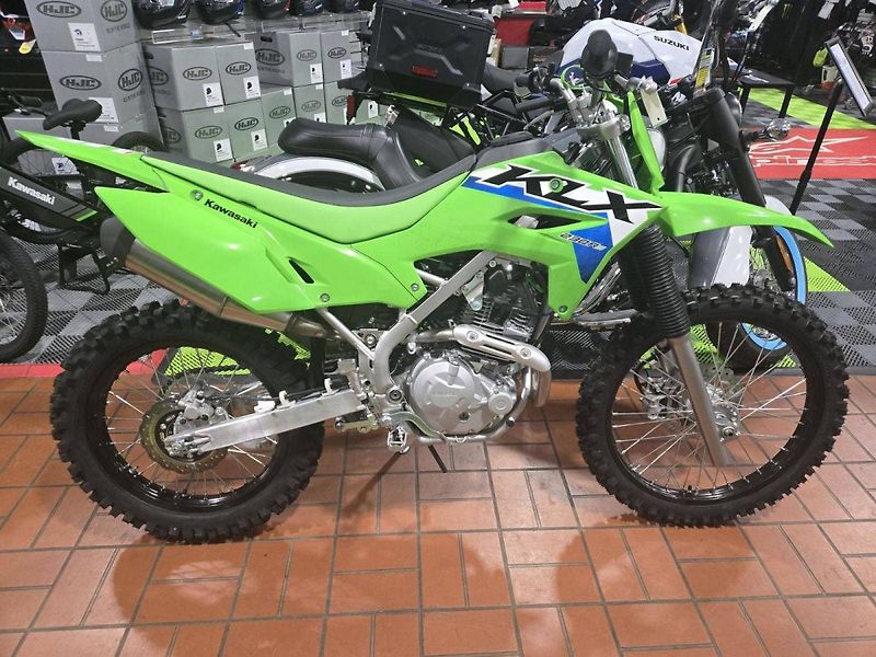 Kawasaki KLX 230 (2026) RS 2026  21/18 - fotka 1 z 1