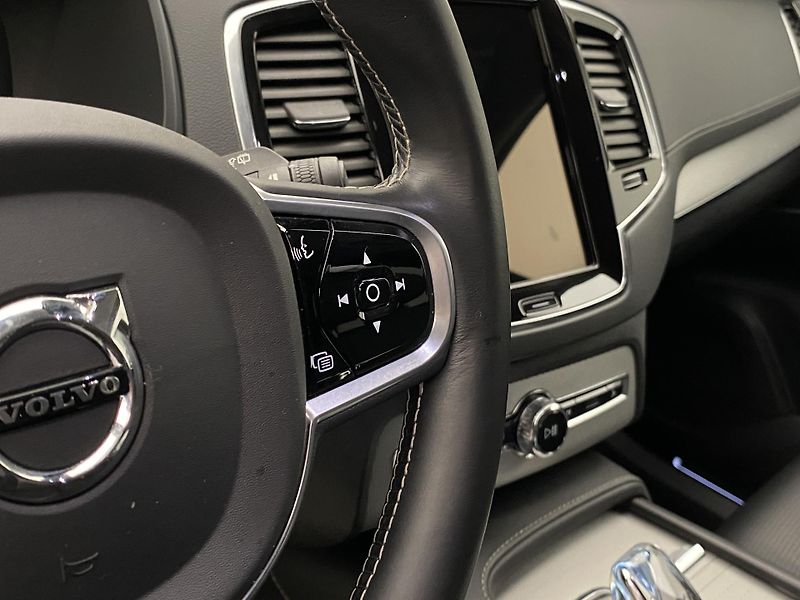 Volvo XC90 B5 AWD INSCRIPTION AUT CZ 7m - fotka 21 z 56