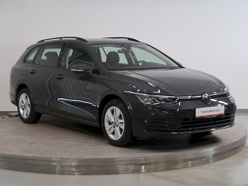 Volkswagen Golf (2023) LIFE 1.0TSI 81KW - fotka 6 z 34