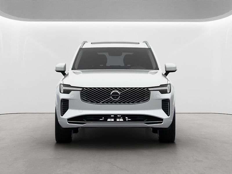 Volvo XC90 (2026) Plus Bright, vzudch. pod.,406k - fotka 2 z 11
