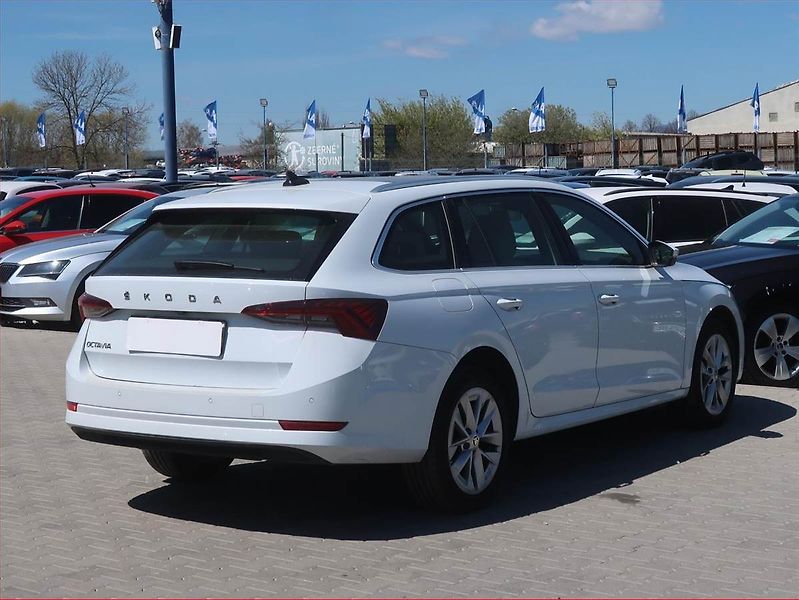 Škoda Octavia (2021) Style 2.0 TDI, Automat - fotka 5 z 27