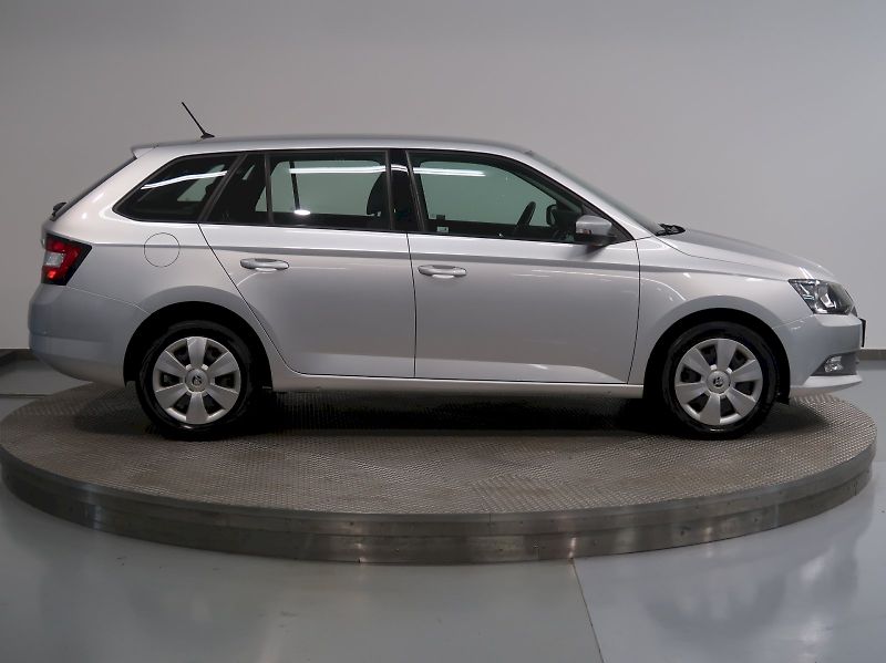 Škoda Fabia (2018) AMBITION PLUS 1.0TSI 81KW - fotka 8 z 31