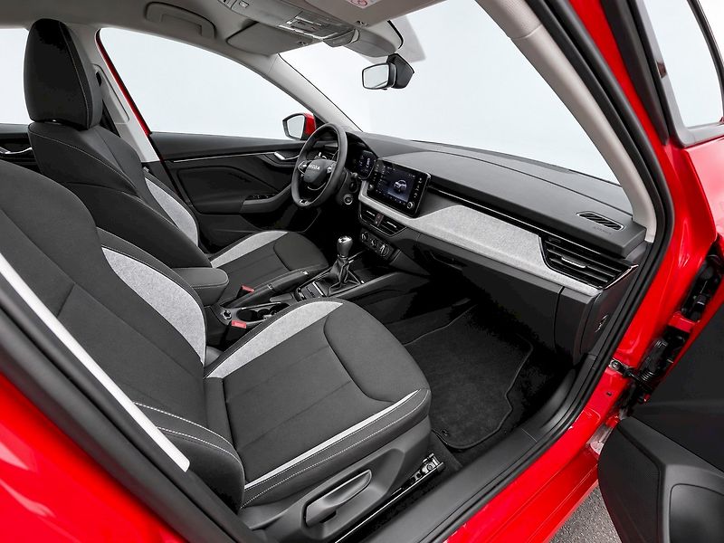 Škoda Scala (2025) SELEC TSI 85/1.0 M6F - fotka 17 z 38