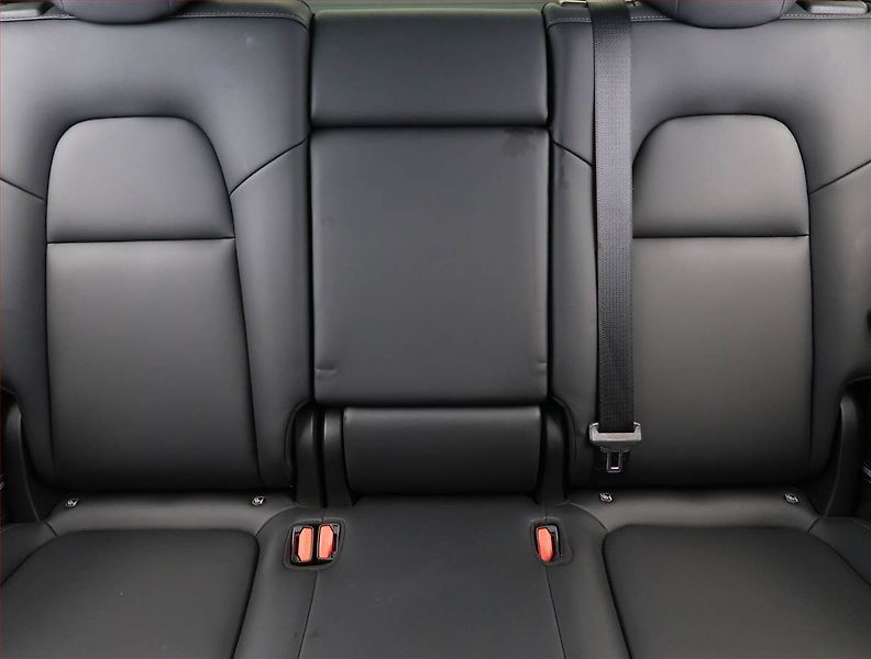 Tesla Model Y (2023) RWD LFP 60kWh, SoH 98% - fotka 10 z 32