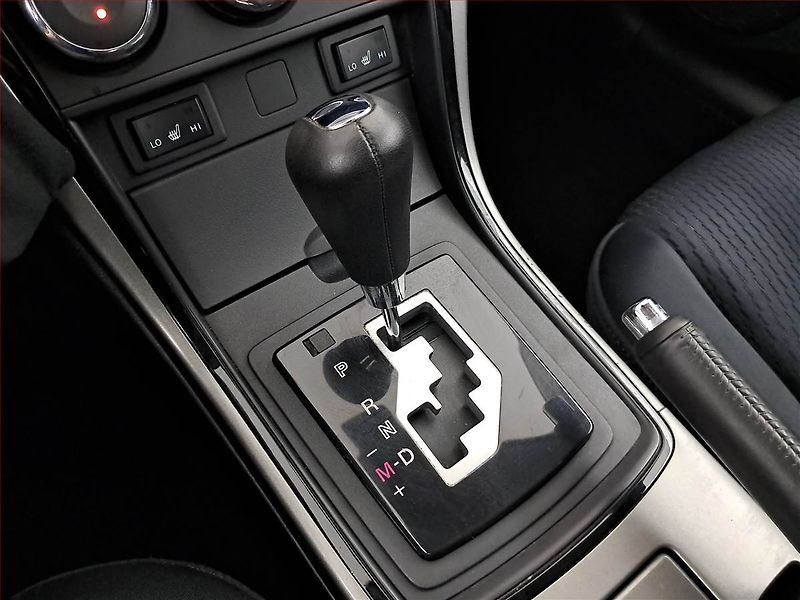 Mazda 6 (2010) 2.0, Automat, Xenony, Tempomat - fotka 12 z 17