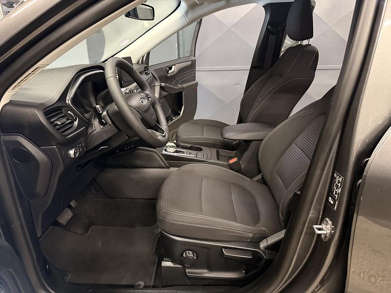 Ford Kuga (2023) 2.5 HYBRID, - fotka 11 z 31