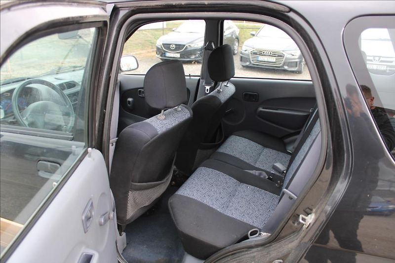 Daihatsu Terios 1,3 i  4 x 4,STK 3/2027,KLIMA - fotka 11 z 25