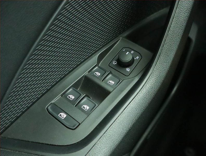 Škoda Octavia (2023) 1.5 TSI - fotka 15 z 16