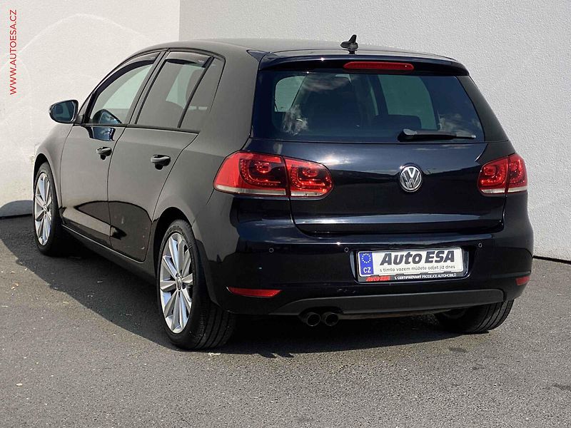 Volkswagen Golf (2012) 1.4 TSi, Highline, bixen - fotka 6 z 17