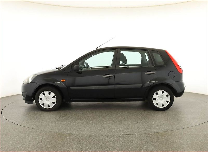 Ford Fiesta (2007) 1.4 16V, po STK, Tažné - fotka 3 z 15