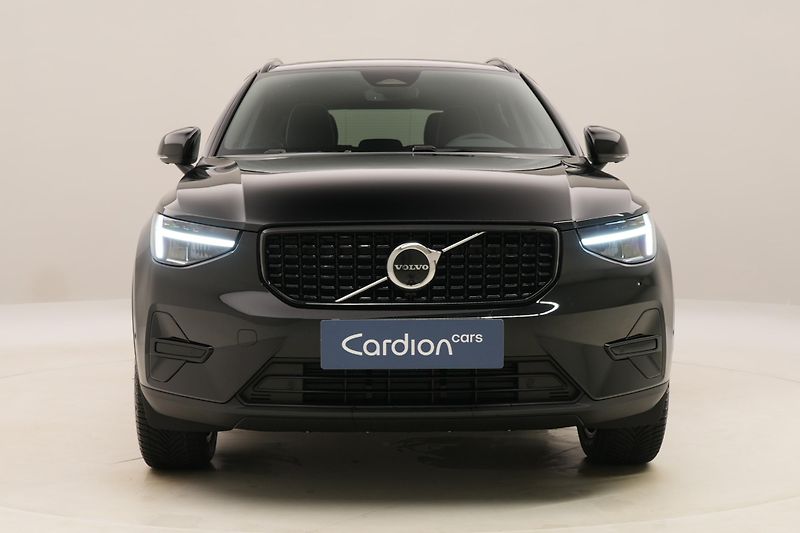 Volvo XC40 (2026) B3 AUT DARK ULTRA  - fotka 15 z 60
