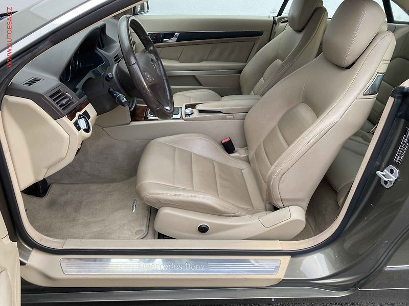 Mercedes-Benz Třídy E (2010) 3.0 CDi E350, Elegance, AT, - fotka 9 z 21