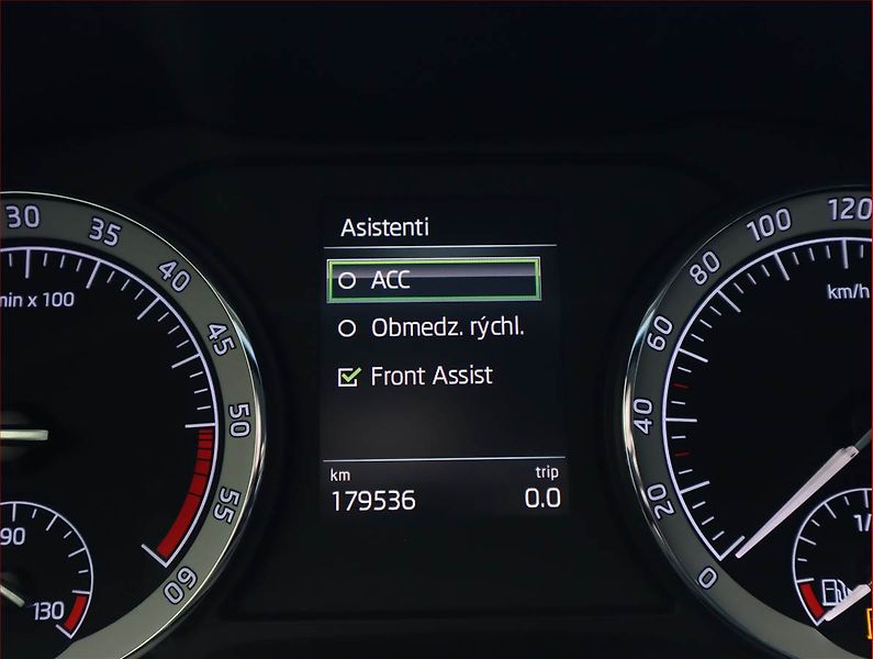 Škoda Karoq (2021) Style 2.0 TDI, Automat - fotka 19 z 24
