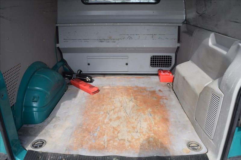 Volkswagen Transporter 2,0 TDI 110KW KLIMA TAŽNÉ NAVI - fotka 24 z 48