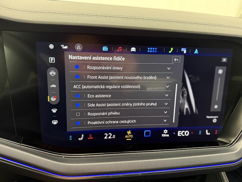 Volkswagen Touareg 3.0Tdi*1-MAJ*DPH*R-LINE*HUD* - fotka 37 z 51