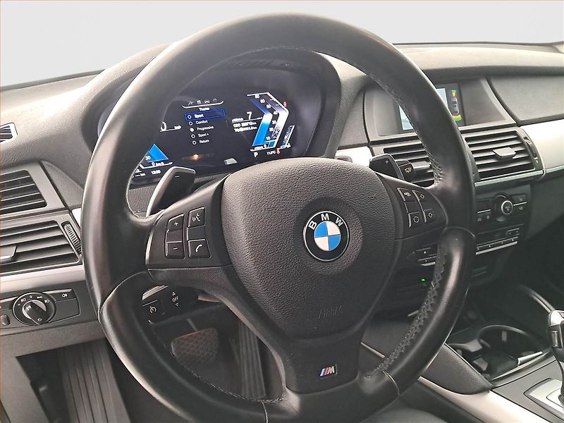 BMW X6 (2014) xDrive30d, 4X4, Automat - fotka 20 z 22