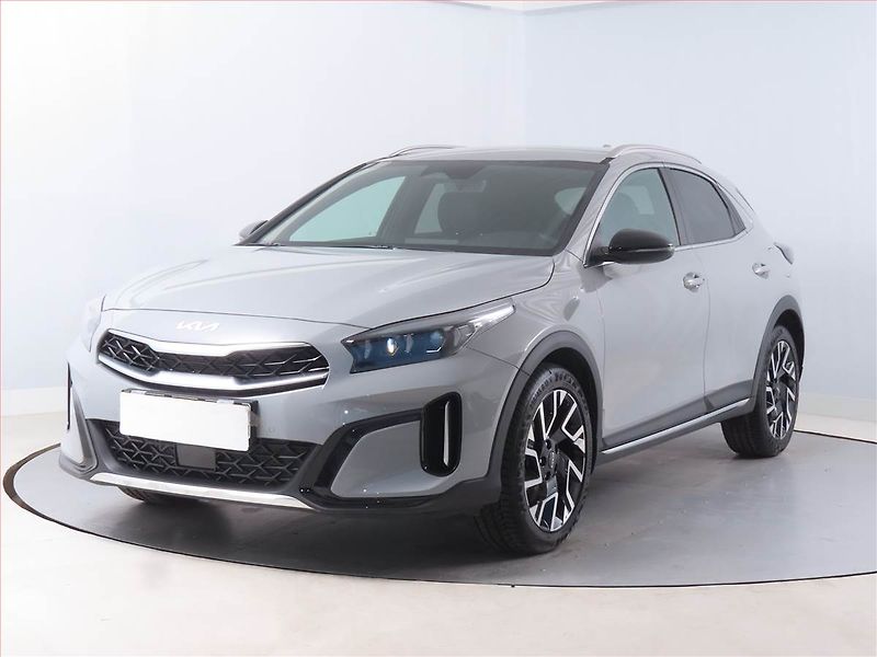 Kia XCeed (2026) 1.6 T-GDI, Ad. tempomat - fotka 2 z 14