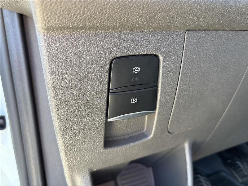 Ford Transit 2,0 EcoBlue 96kW L3 - fotka 22 z 38