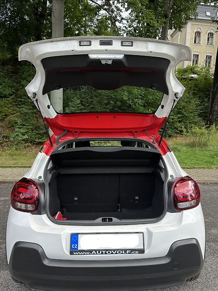 Citroën C3 (2019) Citroen C3 1.2 PureTech, Shine - fotka 6 z 16