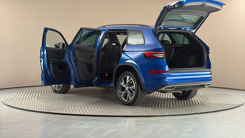 Škoda Kodiaq 2.0 TDI DSG 4x4 Sportline - fotka 7 z 29