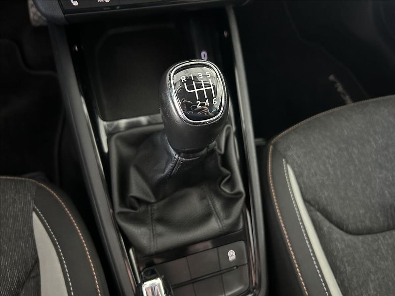 Škoda Scala 1,0   TSI 81kW,STYLE,ČR,TAŽNÉ - fotka 19 z 26