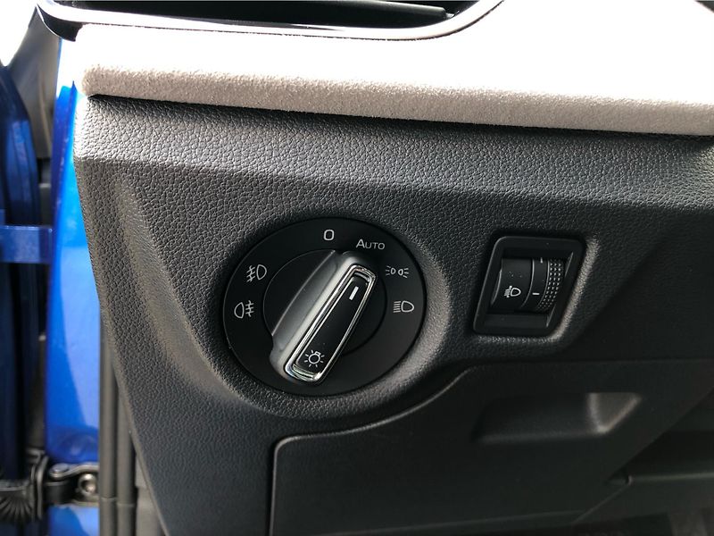 Škoda Kamiq 1.0 TSi DSG 7st. TOP SELECTION - fotka 16 z 28