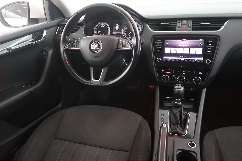 Škoda Octavia (2020) 2.0 TDI, Automat, Tempomat - fotka 7 z 22