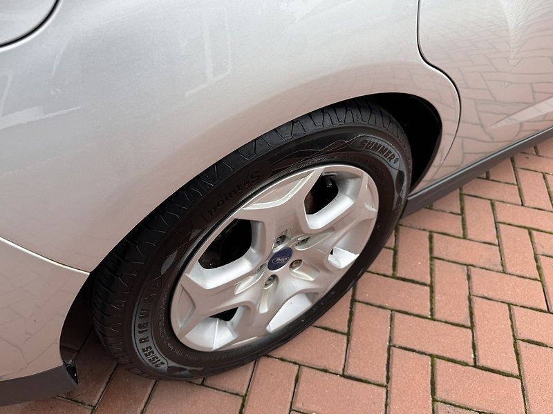 Ford C-MAX (2010) 1.6i Ti-VCT Digi Klima Výhřevy - fotka 41 z 44