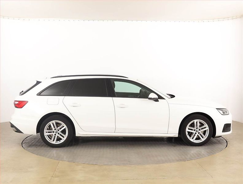 Audi A4 (2020) 30 TDI, Automat, Navi - fotka 6 z 19
