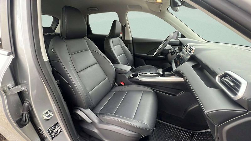 MG ZS HEV EXCLUSIVE 1.5L (145kW) SUV - fotka 30 z 49