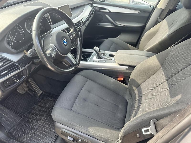 BMW X5 xDrive40d - fotka 5 z 13