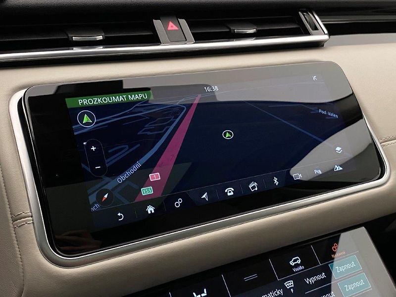 Land Rover Range Rover Velar (2018) - fotka 26 z 40