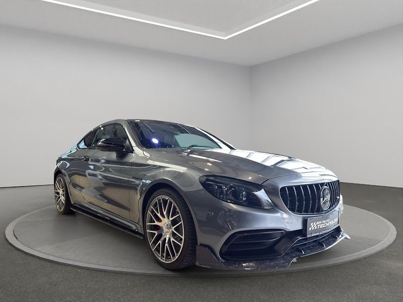 Mercedes-Benz Třídy C (2019) Mercedes-AMG C 63 S kupé - fotka 3 z 21