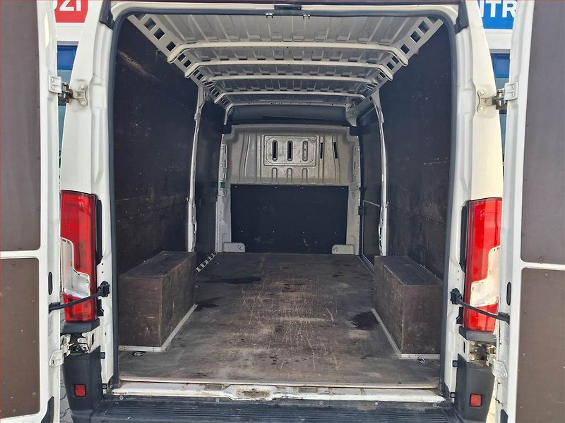 Peugeot Boxer (2020) 2.2 BlueHDi, L3H2, 13m3, 1.0t - fotka 11 z 17