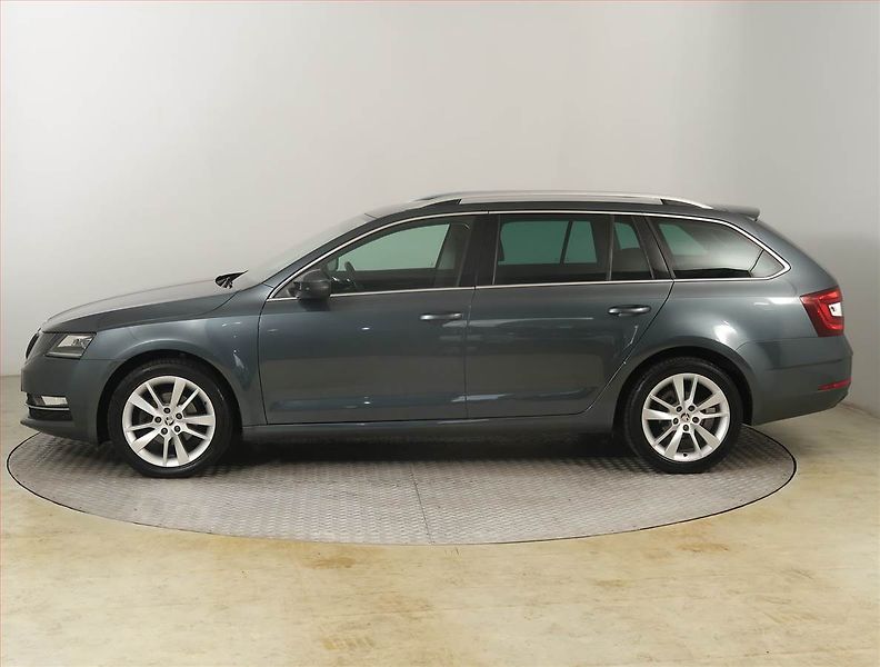 Škoda Octavia (2018) Style 1.6 TDI, ČR,1.maj, Kůže - fotka 3 z 23