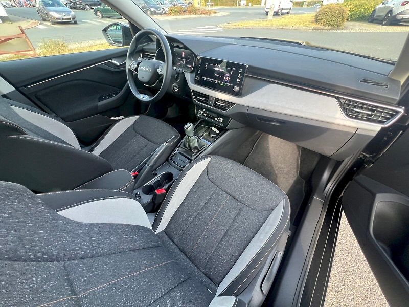 Škoda Kamiq (2025) Top Selection 1.0TSi 85kW 6°ma - fotka 19 z 29