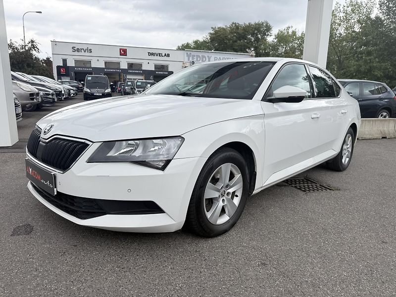 Škoda Superb 2.0 TDi 110kw - fotka 2 z 29