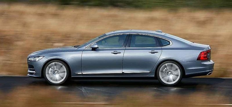 Volvo S90.