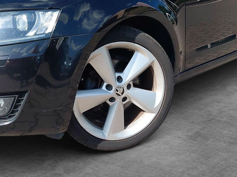 Škoda Octavia (2016) 2,0TDi 110 kW STYLE DSG - fotka 10 z 25
