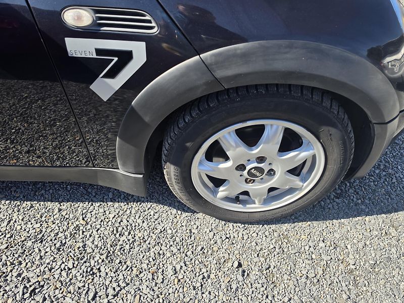 Mini Cooper 1.6 i  - fotka 7 z 17