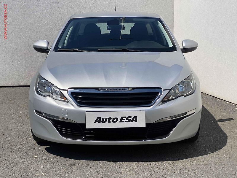 Peugeot 308 (2016) 1.6HDi, AC, tempo, park.čidla - fotka 2 z 15