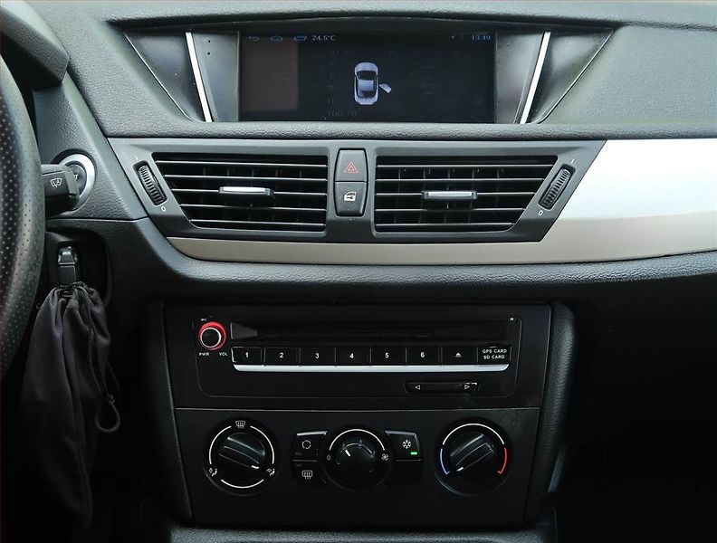 BMW X1 (2012) xDrive20d, 4X4, Pan. střecha - fotka 12 z 16